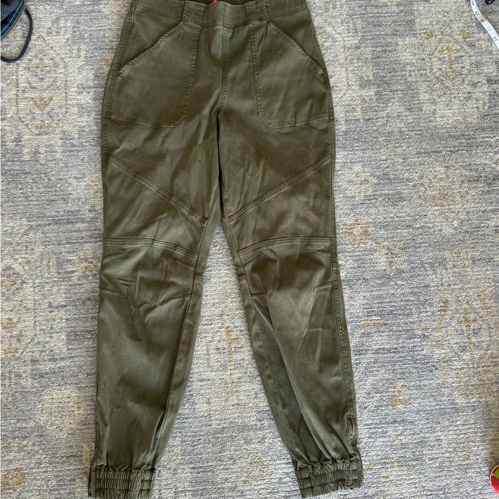 Spanx olive green high rise jogger ankle zip pants size large